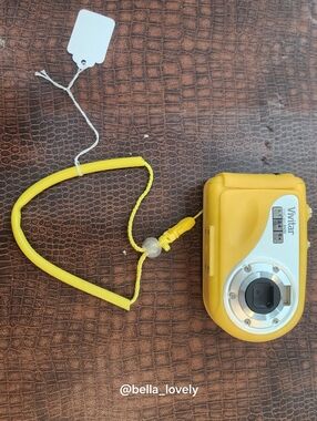 Waterproof Vivitar Yellow Compact Underwater Digital Camera